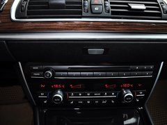 2014款 535i 3.0T AT 设计套装型
