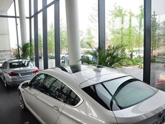 2014款 535i 3.0T AT 设计套装型