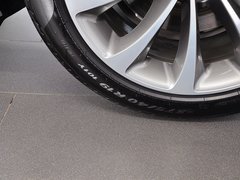 2014款 535i 3.0T AT 设计套装型