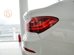 2014款 535i 3.0T AT 领先型