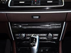 2014款 528i 2.0T AT 设计套装型
