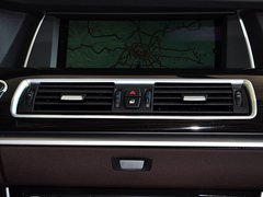 2014款 528i 2.0T AT 设计套装型