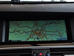 2014款 528i 2.0T AT 设计套装型