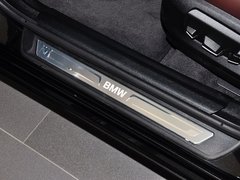 2014款 528i 2.0T AT 设计套装型