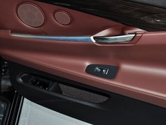 2014款 528i 2.0T AT 设计套装型