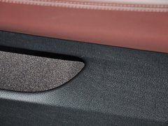 2014款 528i 2.0T AT 设计套装型
