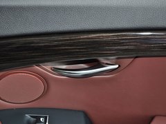 2014款 528i 2.0T AT 设计套装型