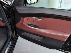 2014款 528i 2.0T AT 设计套装型