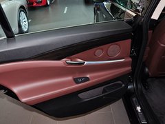 2014款 528i 2.0T AT 设计套装型
