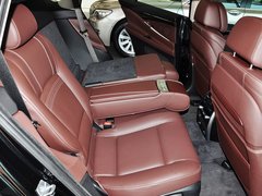 2014款 528i 2.0T AT 设计套装型