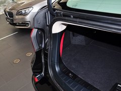 2014款 528i 2.0T AT 设计套装型