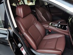2014款 528i 2.0T AT 设计套装型