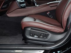 2014款 528i 2.0T AT 设计套装型