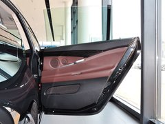 2014款 528i 2.0T AT 设计套装型