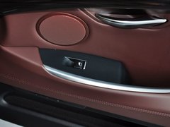 2014款 528i 2.0T AT 设计套装型