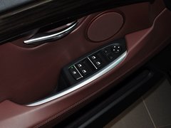 2014款 528i 2.0T AT 设计套装型