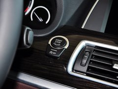 2014款 528i 2.0T AT 设计套装型