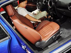2013款 1.6T AT COOPER ALL4版