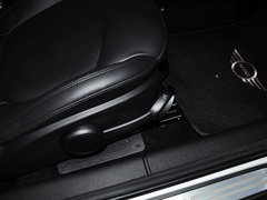 2013款 1.6T AT COOPER ALL4版