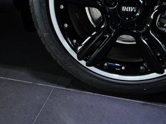 2013款 1.6T AT COOPER ALL4版