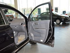 2014款 2.5L CVT 四驱豪华版 5座