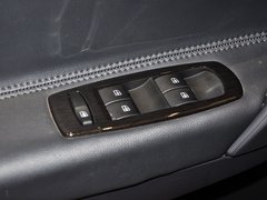 2014款 2.5L CVT 四驱豪华版 5座