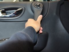 2014款 2.5L CVT 四驱舒适版 5座