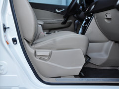 2014款 2.5L CVT 四驱舒适版 5座