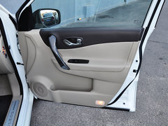 2014款 2.5L CVT 四驱舒适版 5座