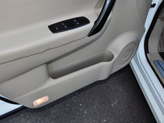 2014款 2.5L CVT 四驱舒适版 5座