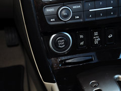 2014款 2.5L CVT 四驱舒适版 5座