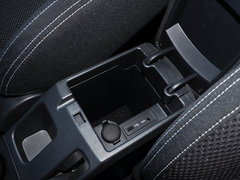 2014款 2.0L CVT 两驱时尚版 5座