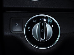 2013款 C300 3.0L AT 运动型 Grand Edition