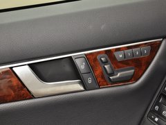 2013款 C260 1.8T AT 优雅型 Grand Edition