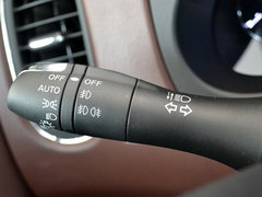 2013款 2.5L 自动 两驱优雅版 5座