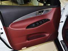 2013款 2.5L 自动 两驱优雅版 5座