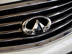 2013款 2.5L 自动 两驱优雅版 5座