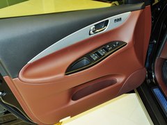 2013款 2.5L 自动 四驱优雅版 5座