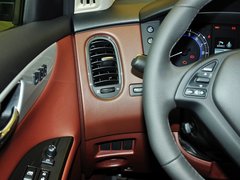 2013款 2.5L 自动 四驱优雅版 5座