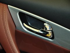 2013款 2.5L 自动 四驱优雅版 5座