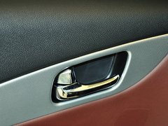 2013款 2.5L 自动 四驱优雅版 5座