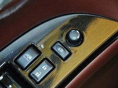 2013款 2.5L 自动 四驱优雅版 5座