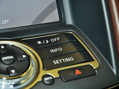 2013款 2.5L 自动 四驱优雅版 5座