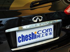 2013款 2.5L 自动 四驱优雅版 5座