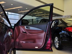 2013款 2.5L 自动 四驱优雅版 5座