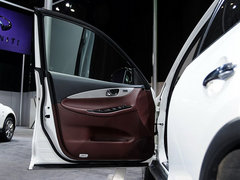 2013款 2.5L 自动 四驱尊雅版 5座