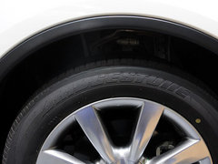 2013款 2.5L 自动 四驱尊雅版 5座