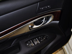 2013款 2.5L 自动 雅致版
