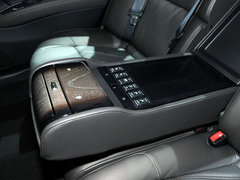 2013款 3.5L 自动 奢华版 HYBRID