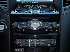 2013款 3.5L 自动 超越版